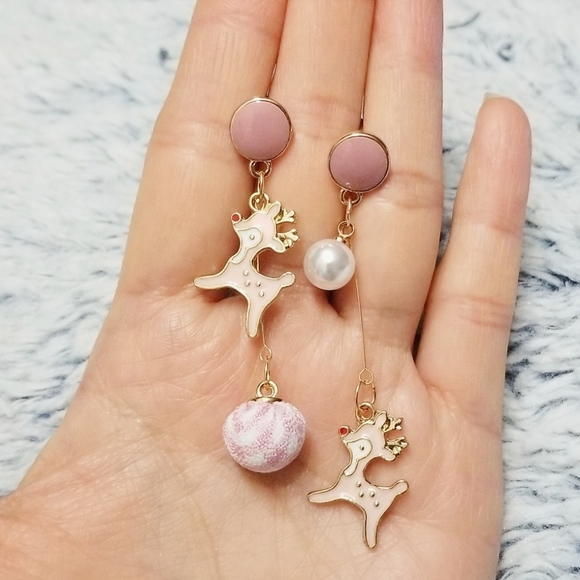 💎NEW💎PINK RED NOSE REINDEER DROP EARRINGS - Picture 5 of 8